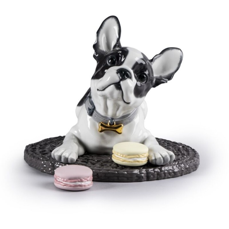 Lladrò Figurine Bulldog Statue with Macarons Ref. 01009398