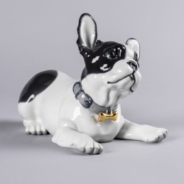 Lladrò Statua Bulldog Francese Con Macarons Ref. 01009398