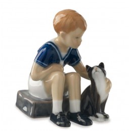 Royal Copenhagen Elsa che legge mini 5021089