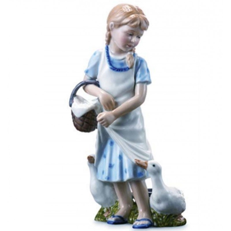 Royal Copenhagen Elsa che legge mini 5021089