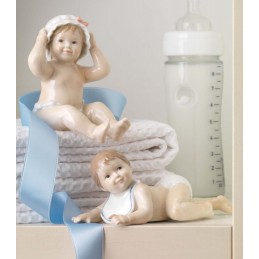 Royal Copenhagen Statuina Neonato con Orsetto 1249246