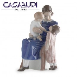 Royal Copenhagen Elsa che legge mini 5021089