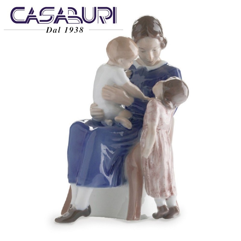 Royal Copenhagen Elsa che legge mini 5021089