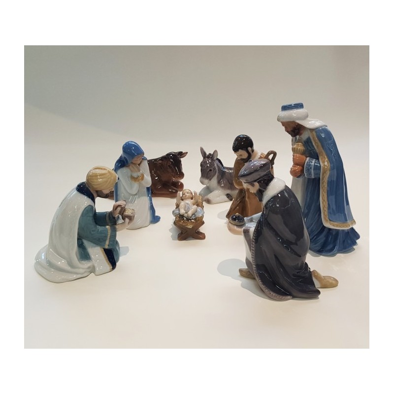 Royal Copenhagen Figurine Nativity Set 8 Pcs