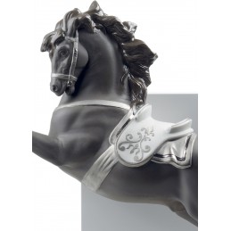 Lladrò Horse on Pirouette Figurine Silver Lustre Limited Edition Ref. 01008720