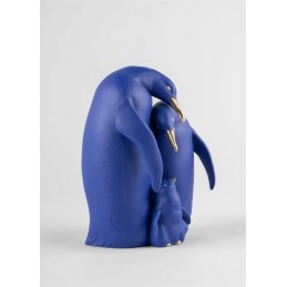 Lladrò Penguin family Figurine Limited Edition Blue and Gold Ref. 01009539